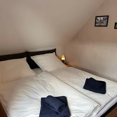 Stadt-domizil Fuer 6 Pers Mit Parkplatz