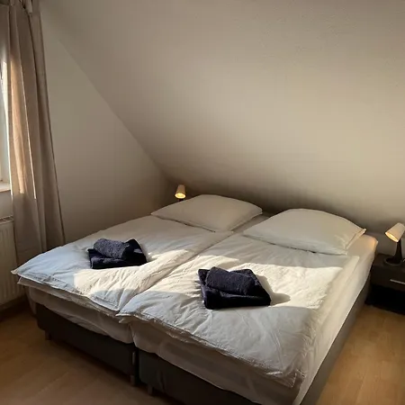 Stadt-domizil Fuer 6 Pers Mit Parkplatz ריטברג