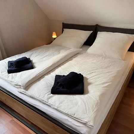 Stadt-domizil Fuer 6 Pers Mit Parkplatz * ריטברג