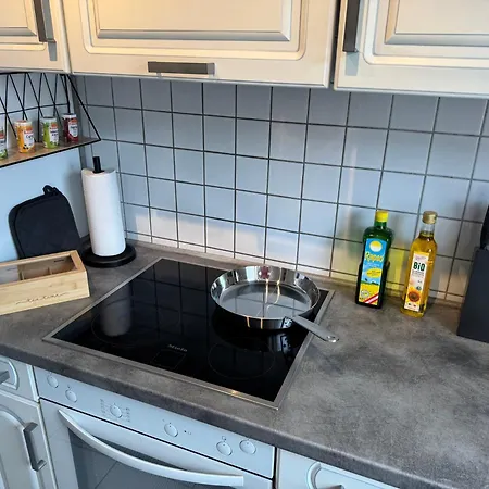 Stadt-domizil Fuer 6 Pers Mit Parkplatz דירה *